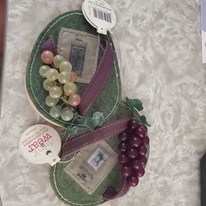 Stemmed wine glass flip flop coaster